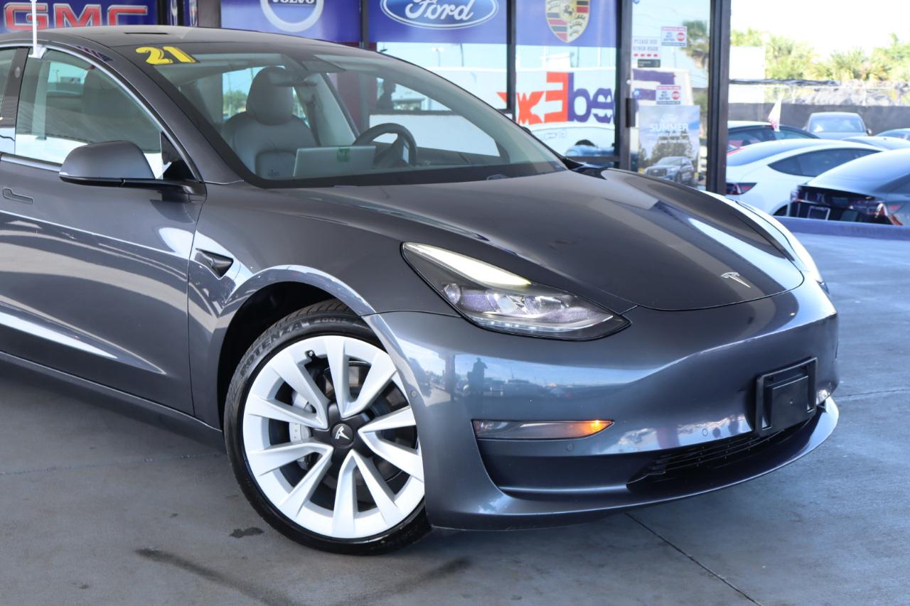 Tesla Model Y Long Range AWD 2024