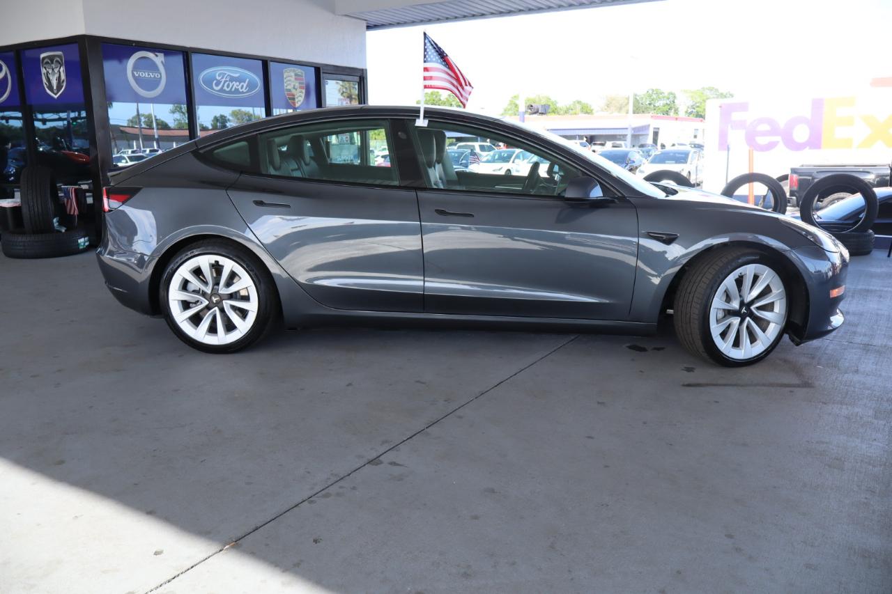 Tesla Model Y Long Range AWD 2024