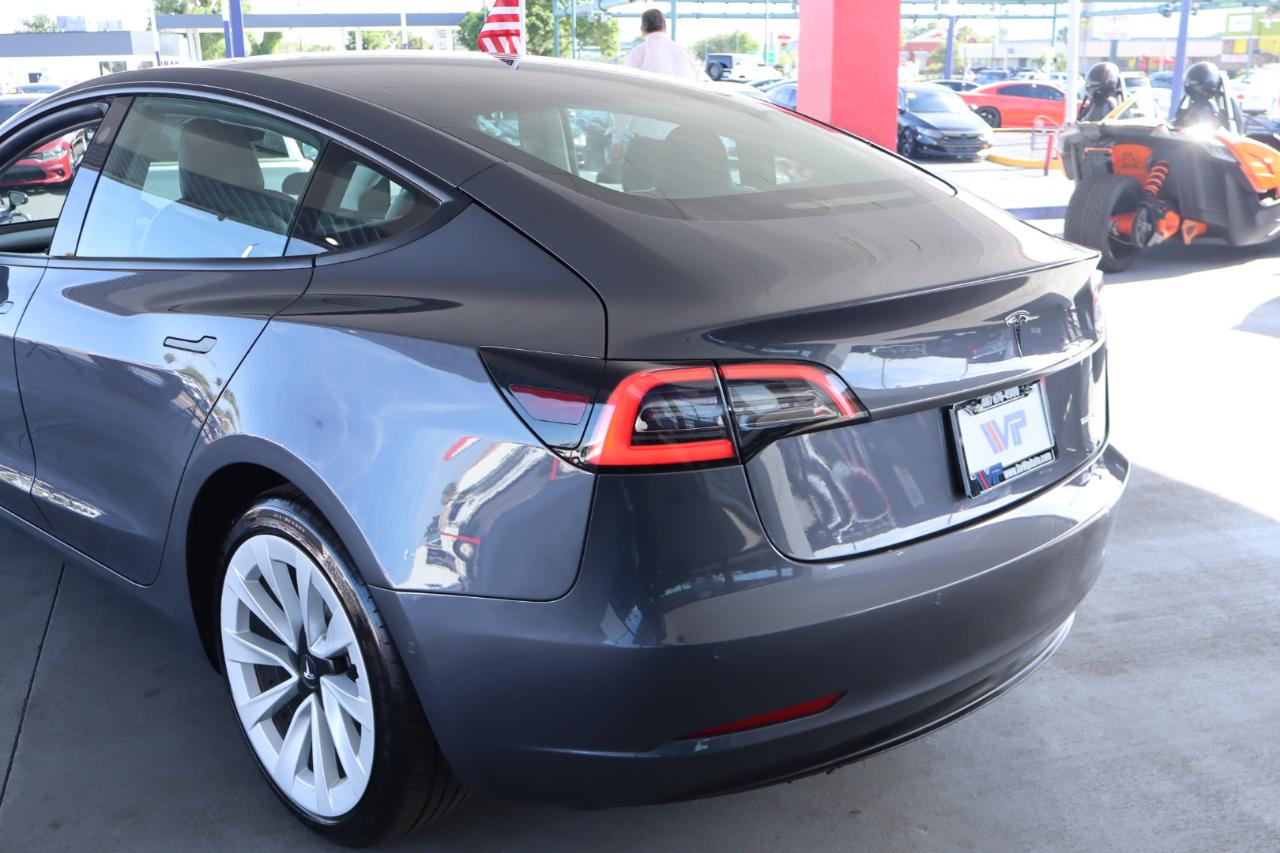 Tesla Model Y Long Range AWD 2024