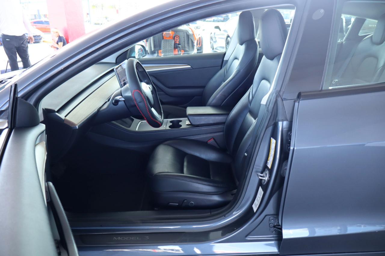 Tesla Model Y Long Range AWD 2024