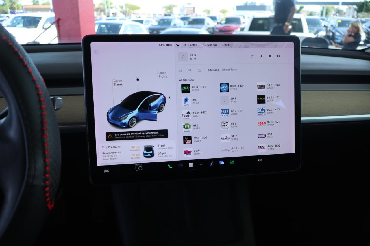 Tesla Model Y Long Range AWD 2024