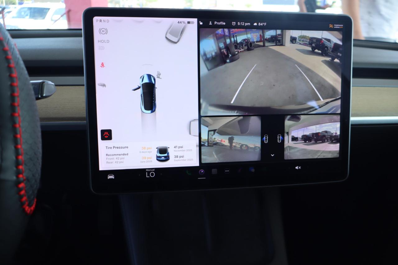 Tesla Model Y Long Range AWD 2024