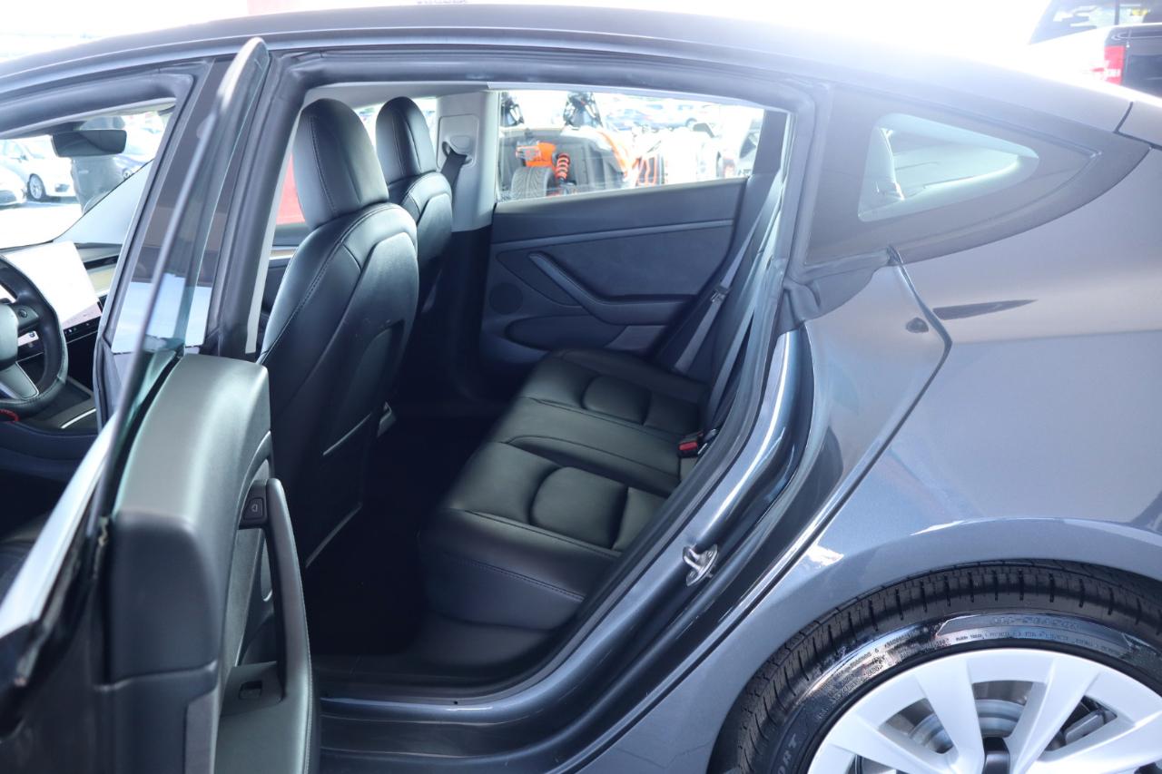 Tesla Model Y Long Range AWD 2024