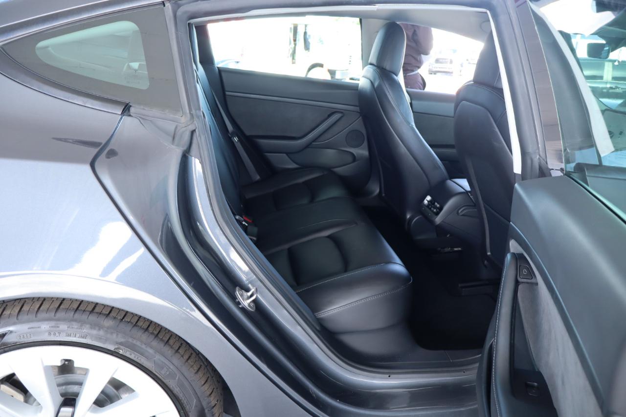 Tesla Model Y Long Range AWD 2024