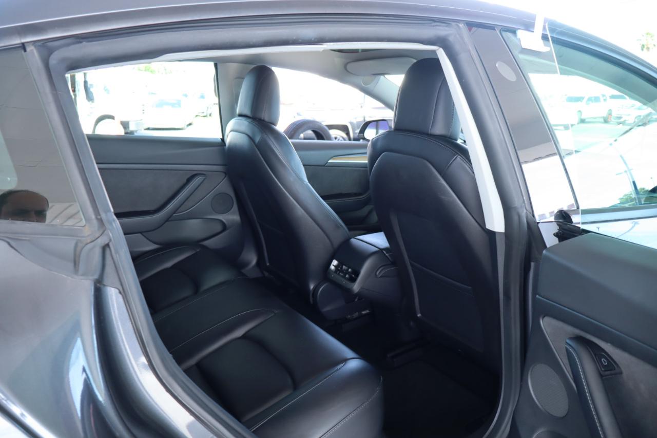 Tesla Model Y Long Range AWD 2024