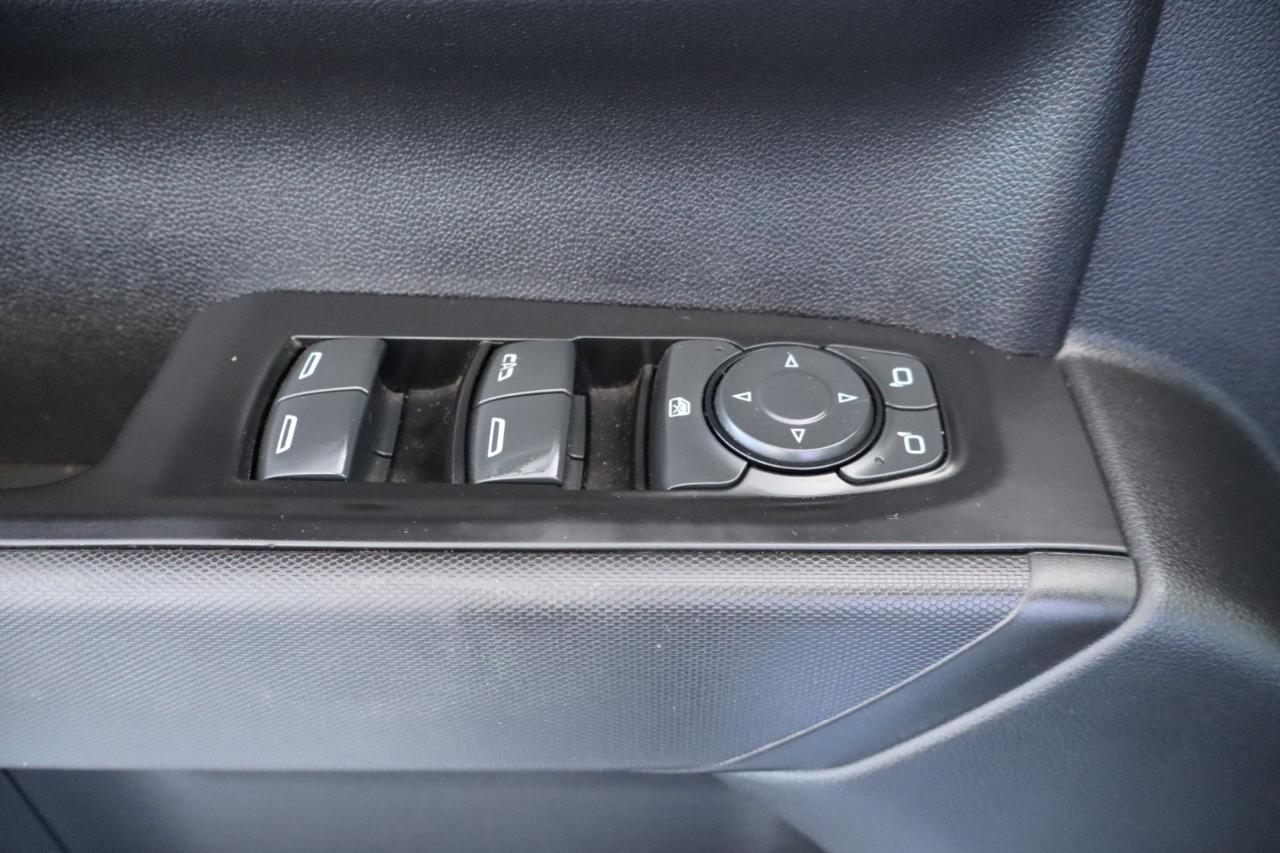 GMC Sierra 1500 4WD Crew Cab 147" 2020