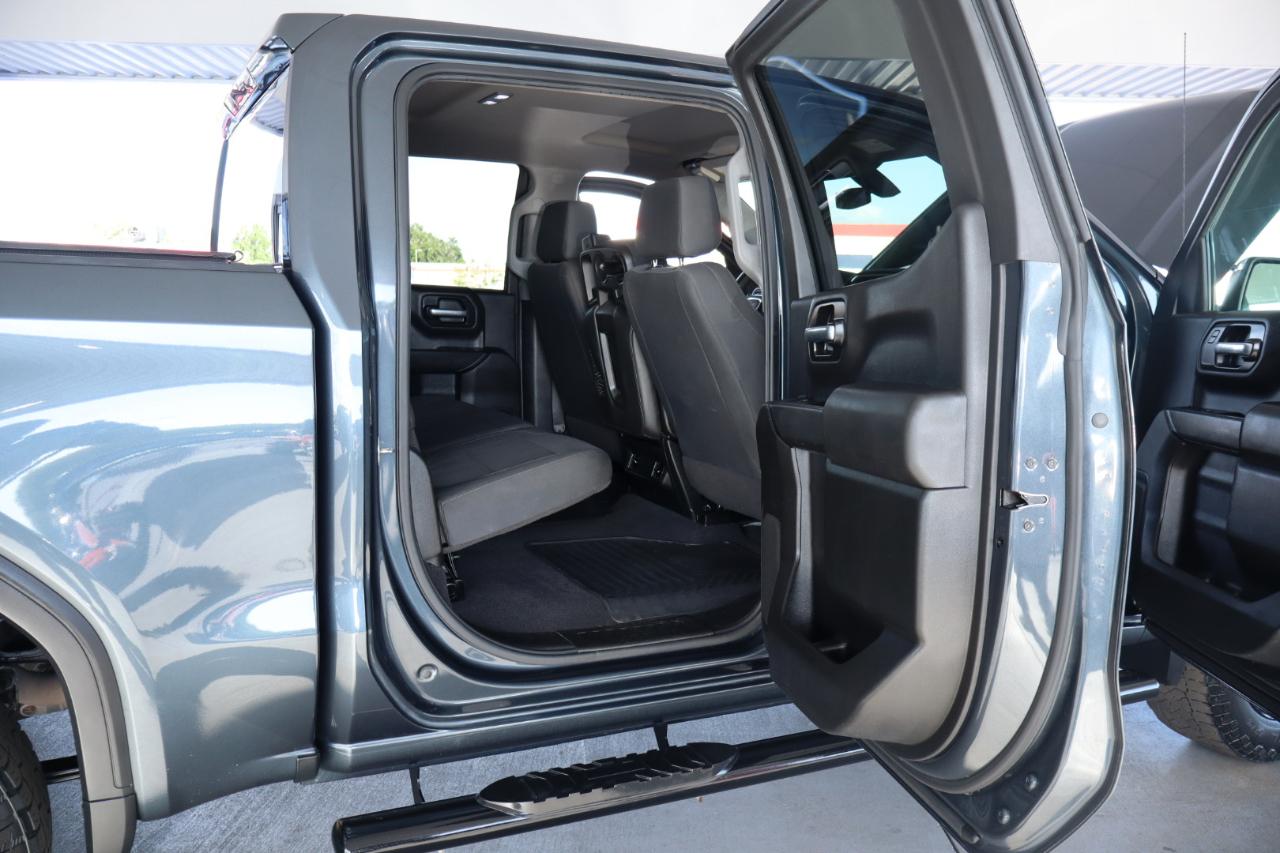 GMC Sierra 1500 4WD Crew Cab 147" 2020