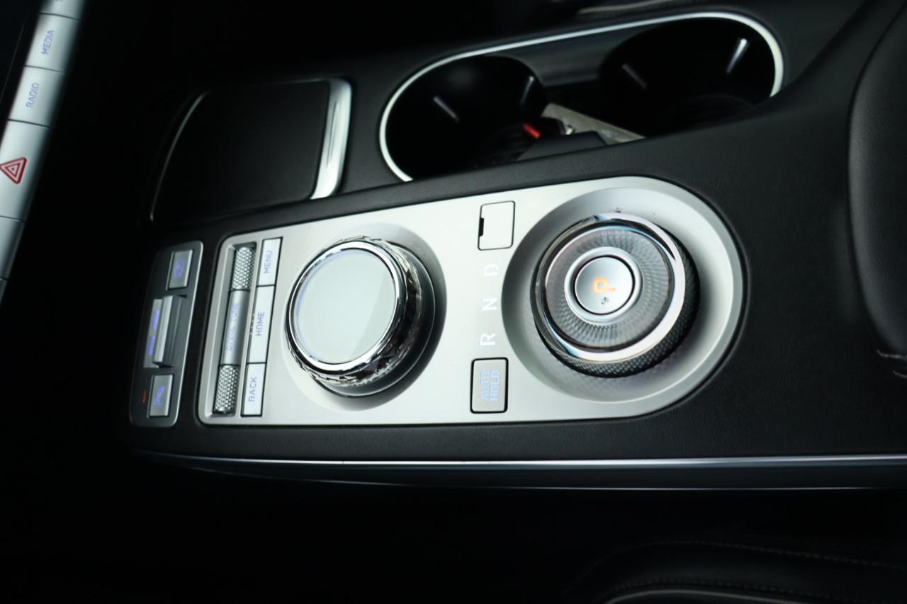 Genesis GV70 2.5T AWD 2022