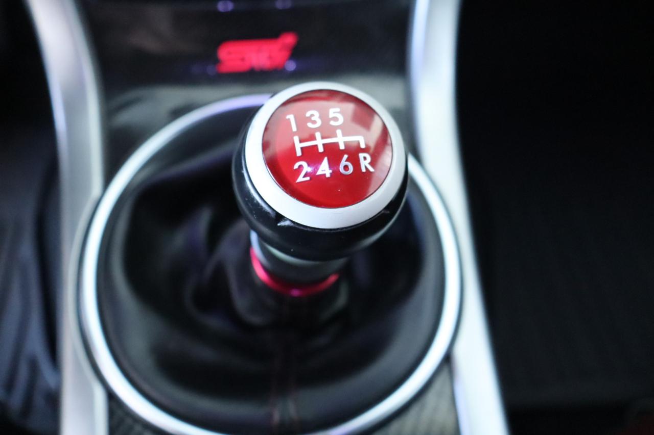 Subaru WRX STI 4dr Sdn Limited 2015