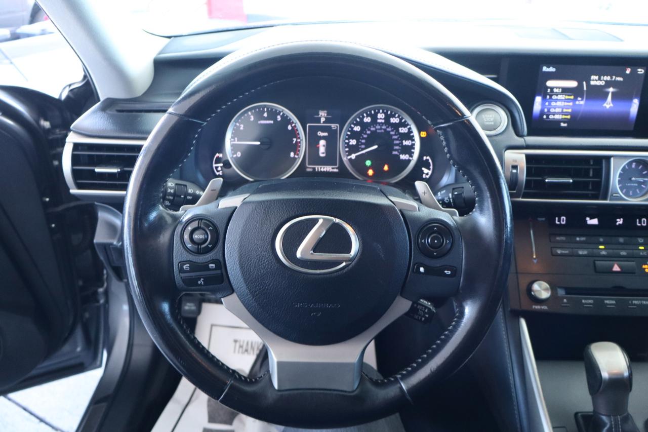 Lexus IS 200t 4dr Sdn 2016