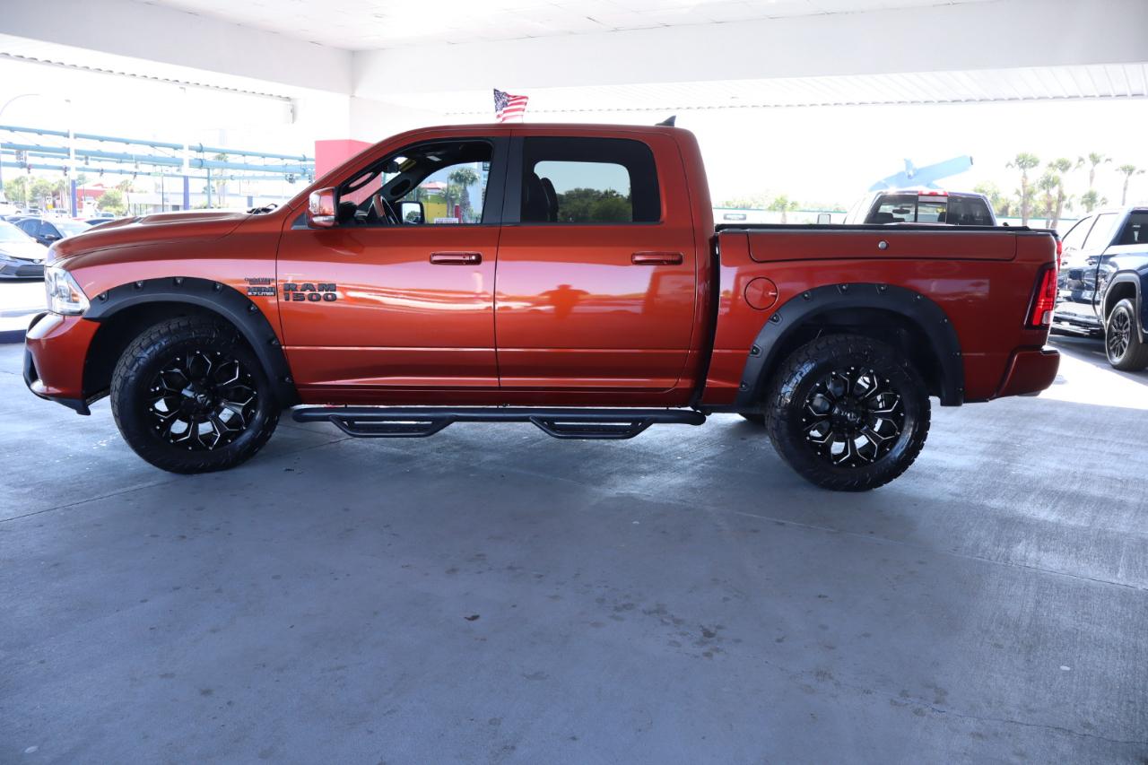 RAM 1500 Sport 4x4 Crew Cab 5'7" Box 2017