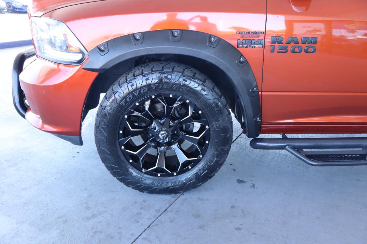 RAM 1500 Sport 4x4 Crew Cab 5'7" Box 2017