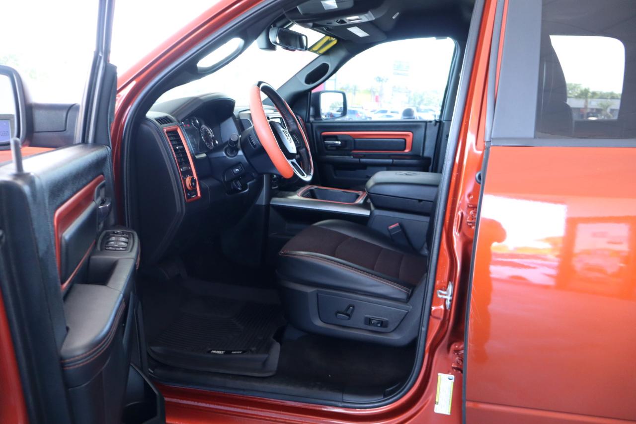 RAM 1500 Sport 4x4 Crew Cab 5'7" Box 2017