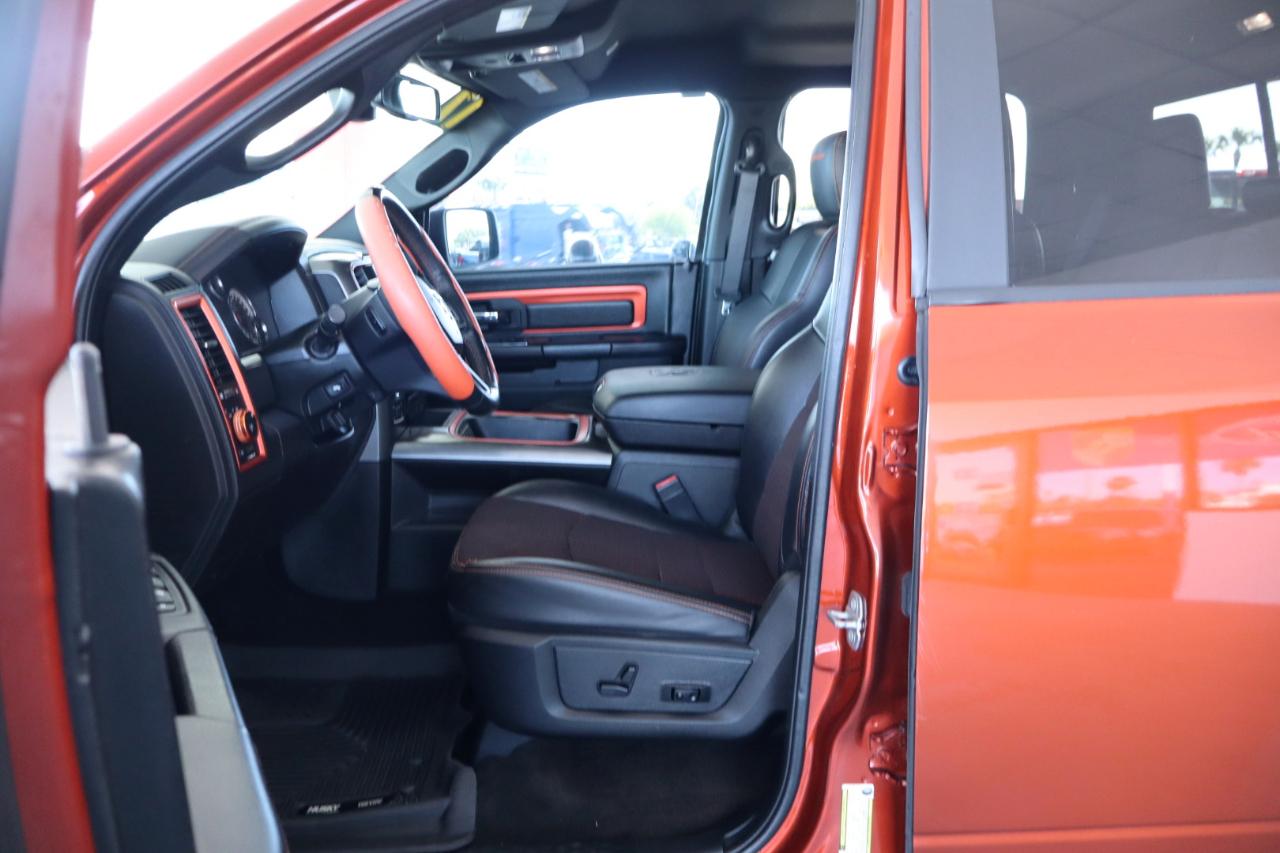 RAM 1500 Sport 4x4 Crew Cab 5'7" Box 2017