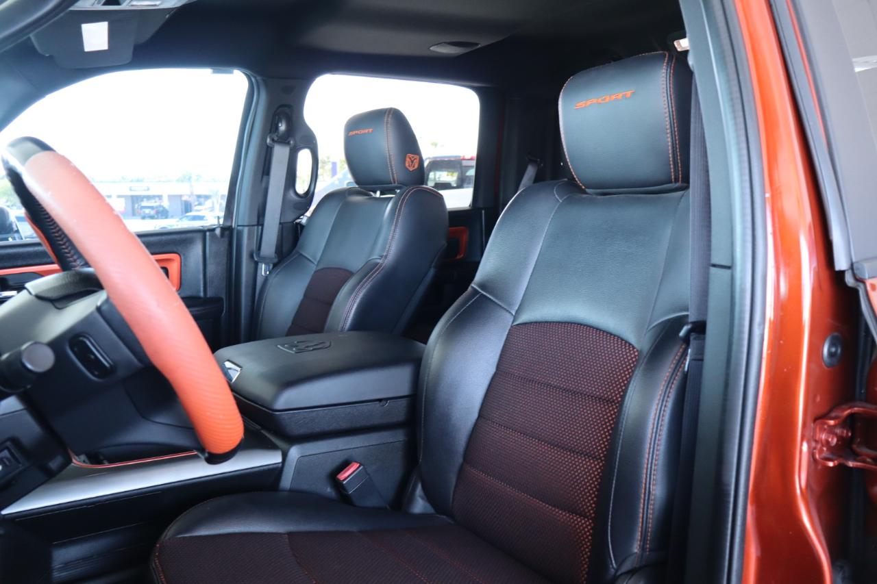 RAM 1500 Sport 4x4 Crew Cab 5'7" Box 2017