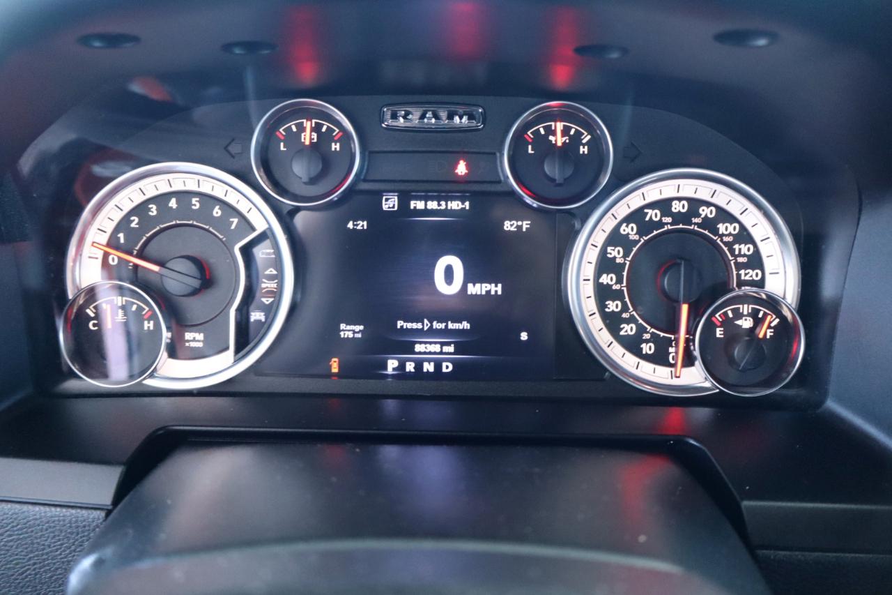 RAM 1500 Sport 4x4 Crew Cab 5'7" Box 2017