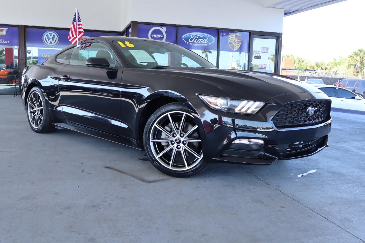 Ford Mustang V6 Fastback 2017