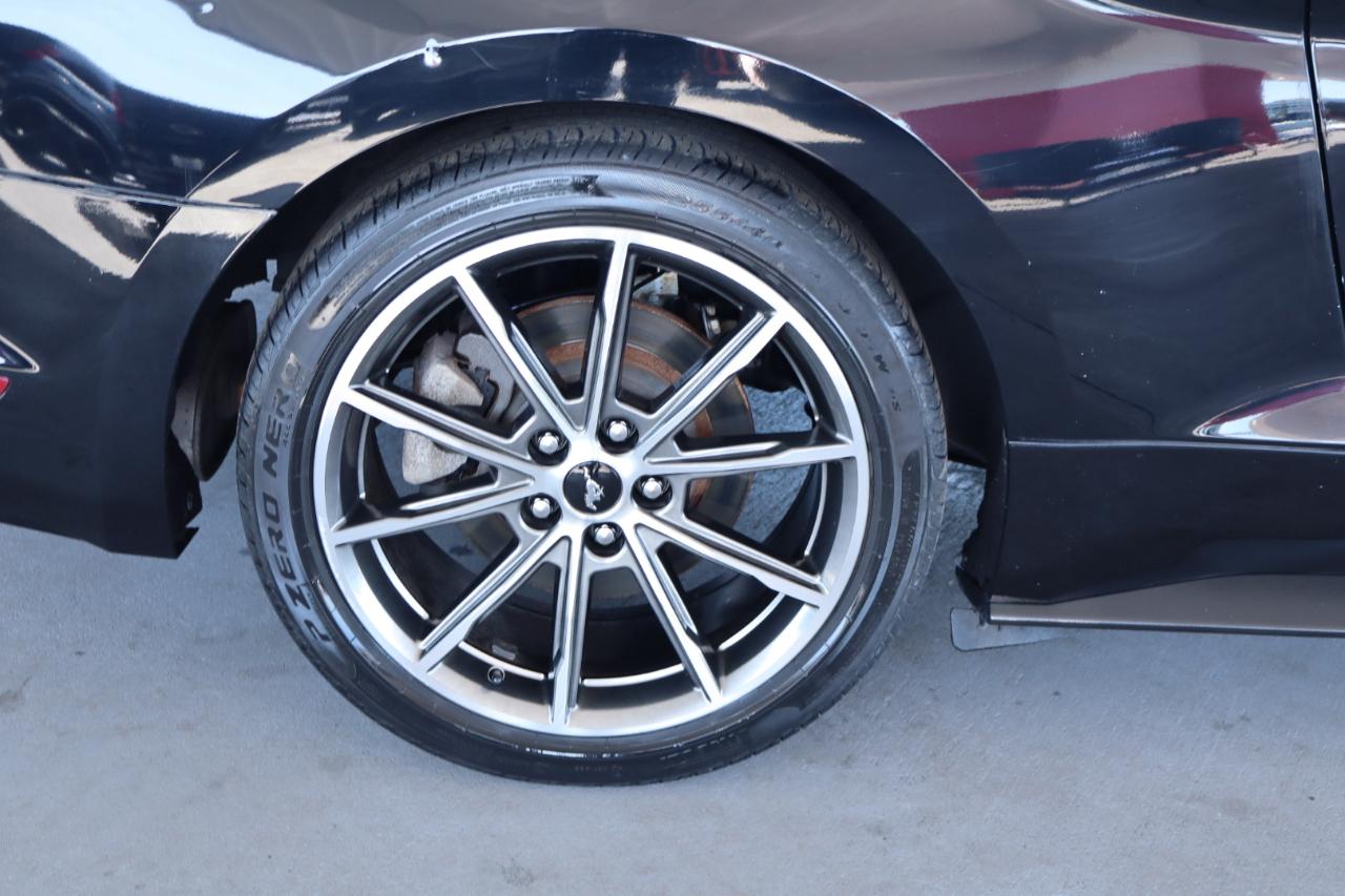 Ford Mustang V6 Fastback 2017