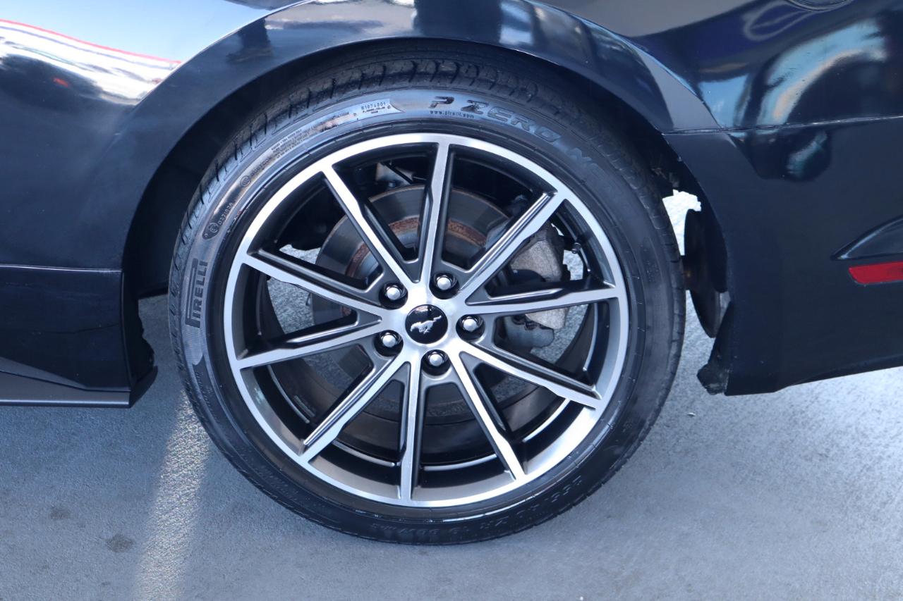 Ford Mustang V6 Fastback 2017