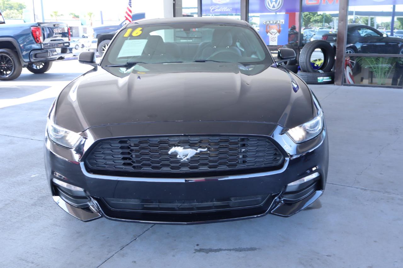 Ford Mustang V6 Fastback 2017