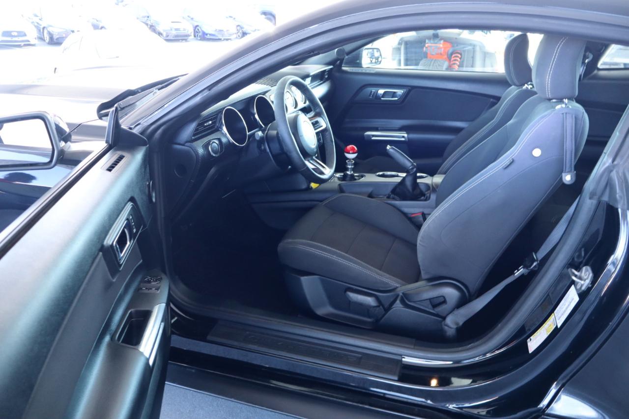 Ford Mustang V6 Fastback 2017