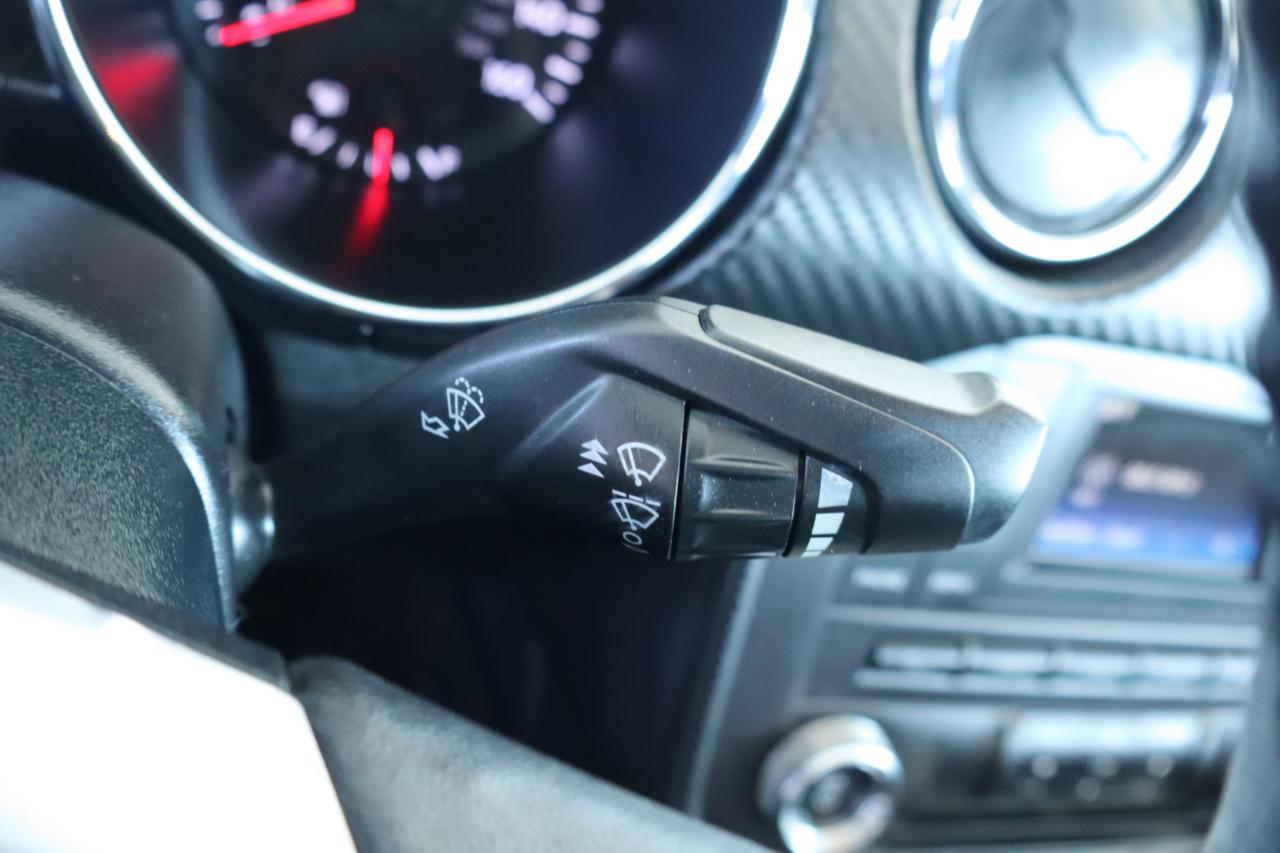 Ford Mustang V6 Fastback 2017