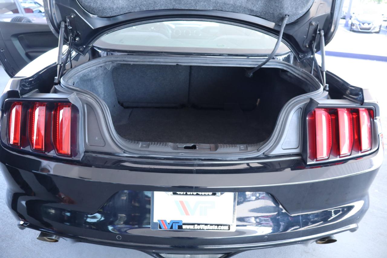 Ford Mustang V6 Fastback 2017