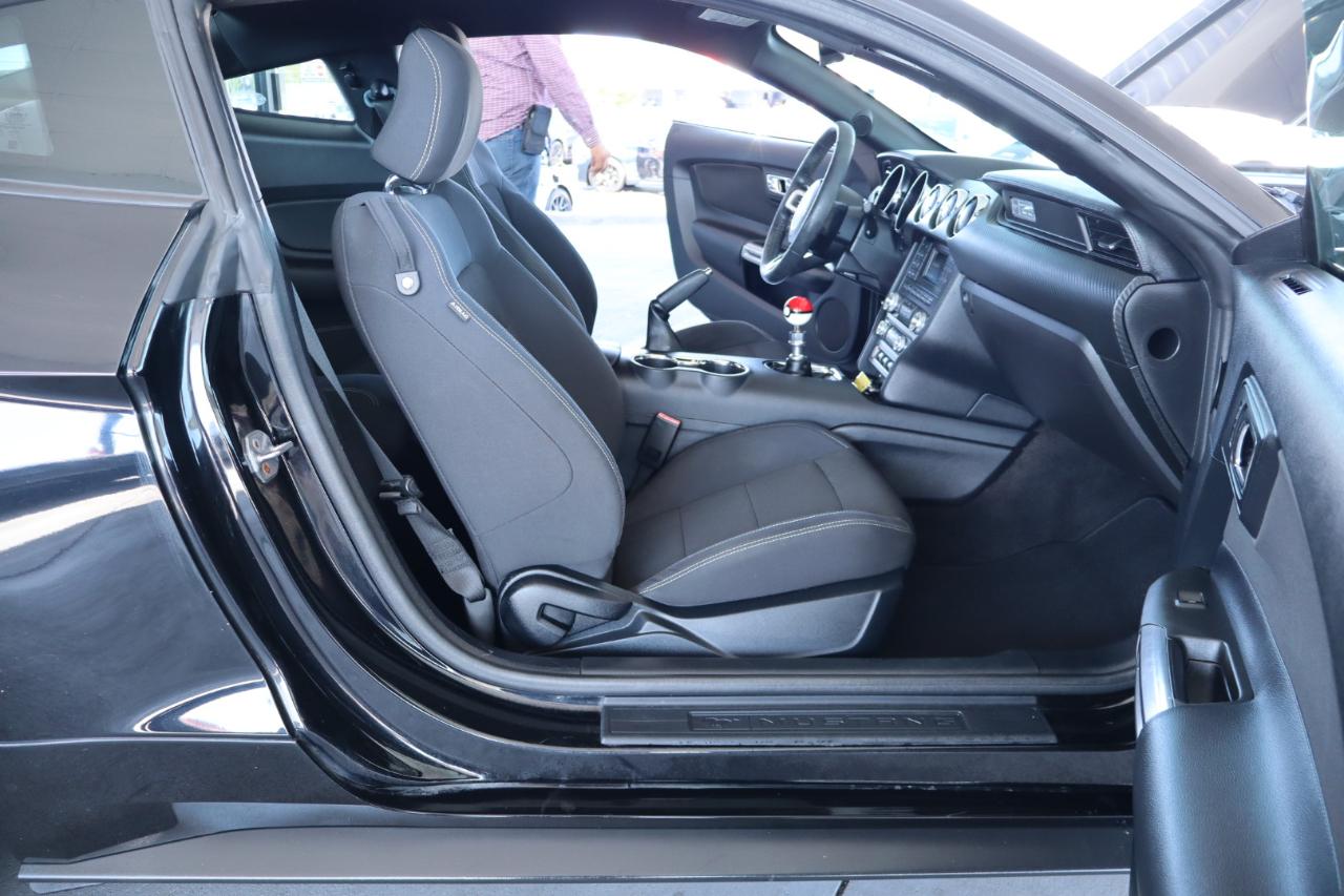 Ford Mustang V6 Fastback 2017