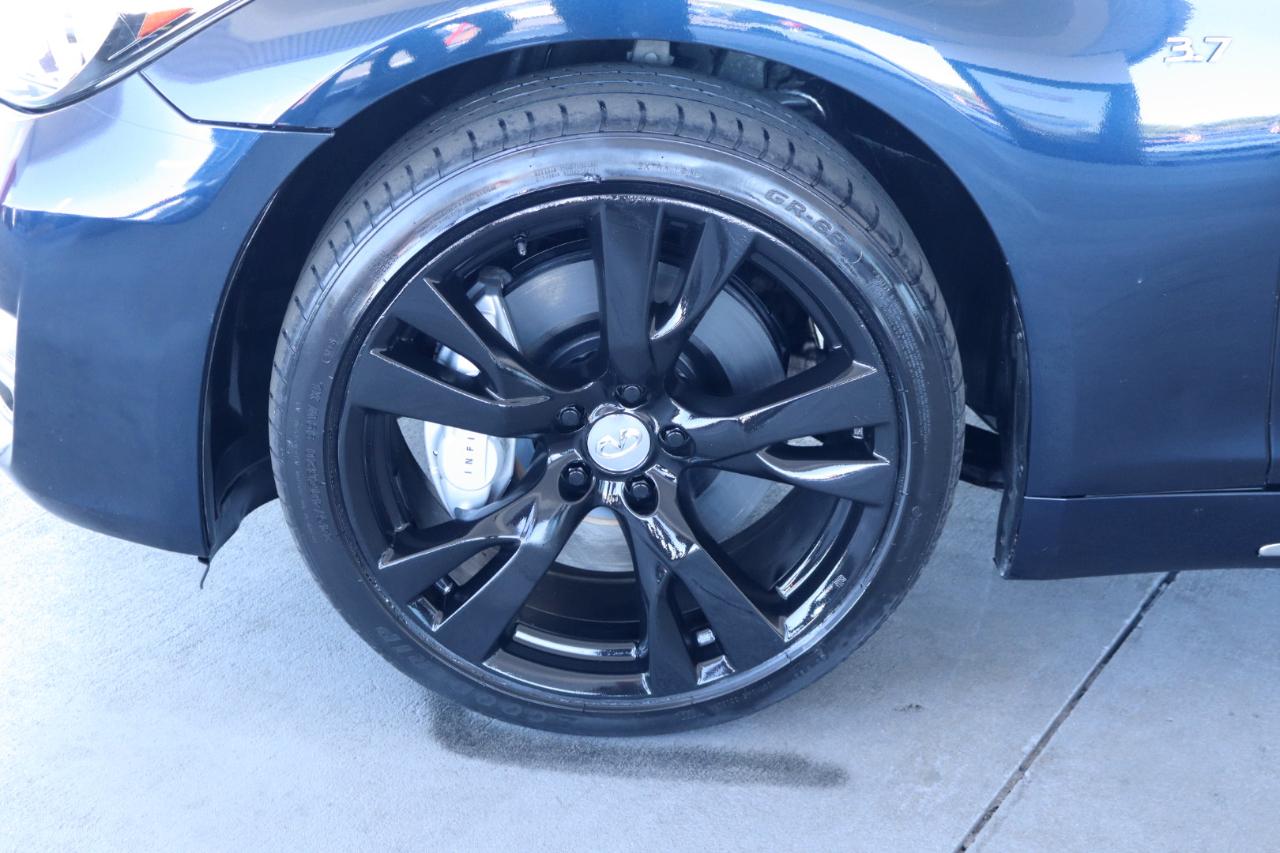 Infiniti Q70L 3.7 AWD 2017