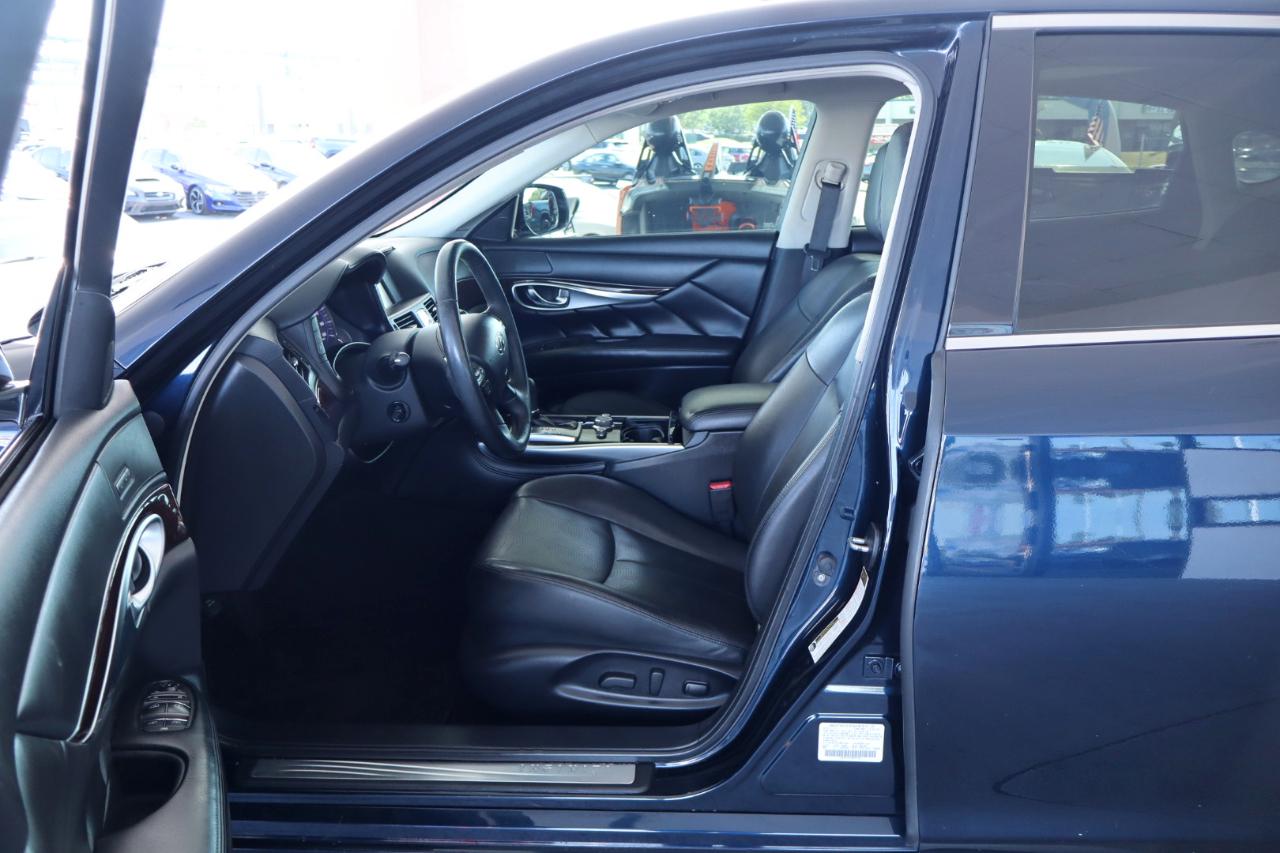 Infiniti Q70L 3.7 AWD 2017