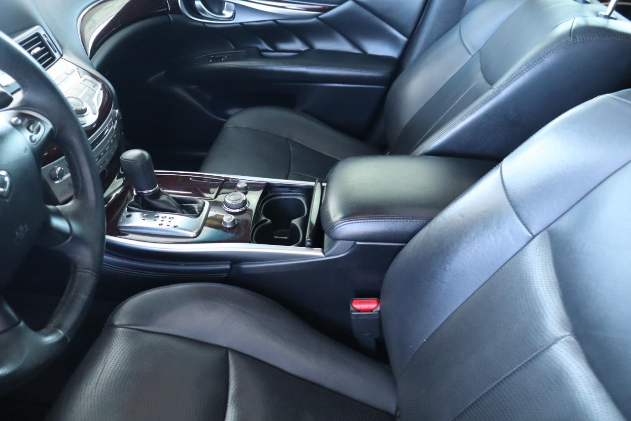 Infiniti Q70L 3.7 AWD 2017