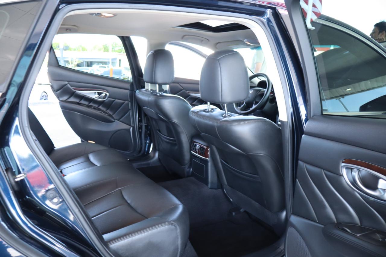 Infiniti Q70L 3.7 AWD 2017