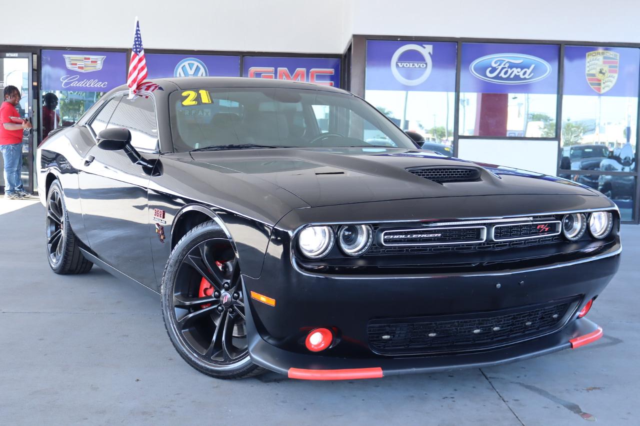 Dodge Challenger R/T RWD 2021