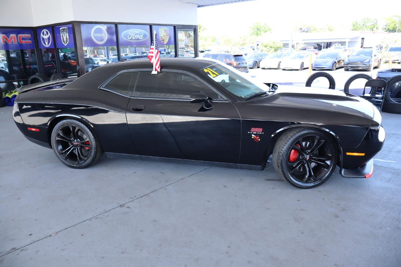 Dodge Challenger R/T RWD 2021