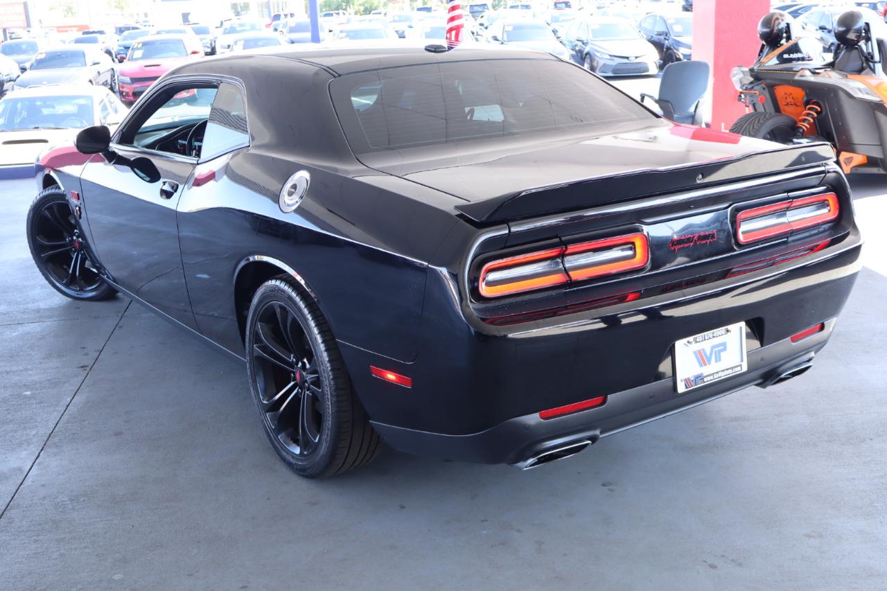 Dodge Challenger R/T RWD 2021