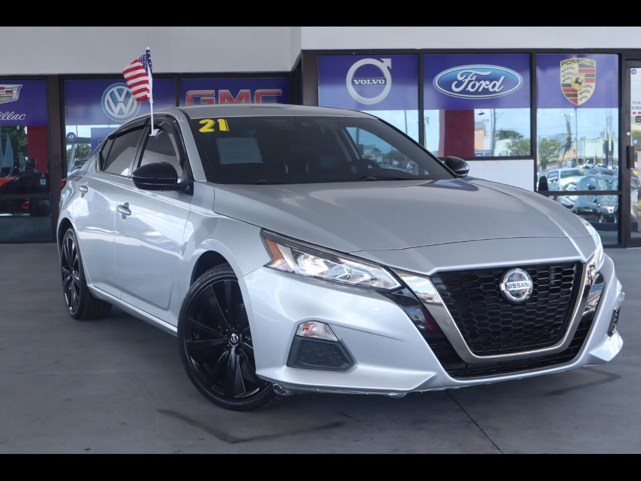 Nissan Altima 2.5 SR Sedan 2021