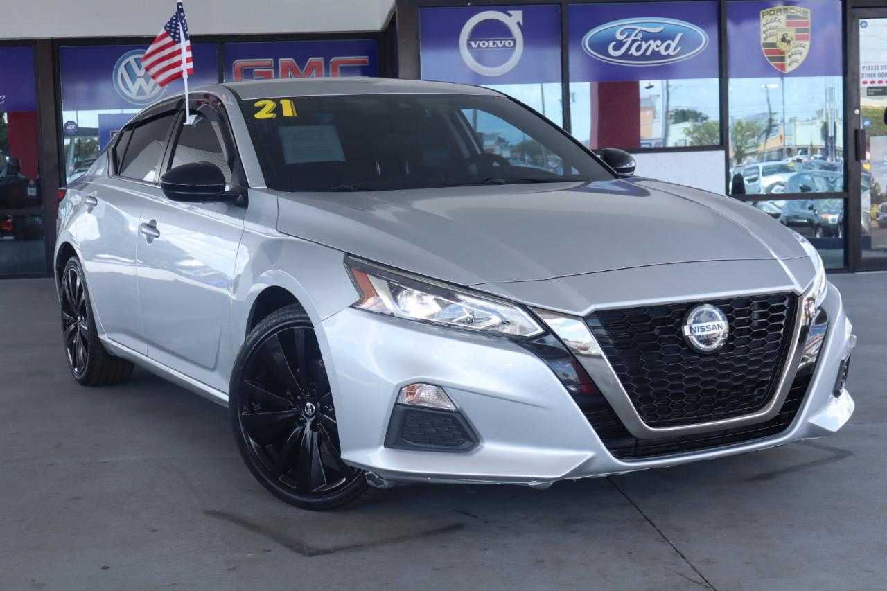 Nissan Altima 2.5 SR Sedan 2021