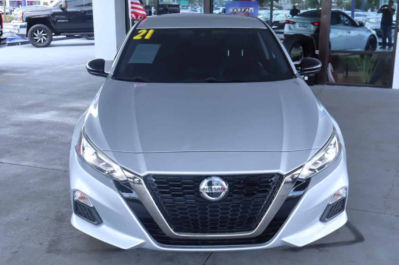 Nissan Altima 2.5 SR Sedan 2021