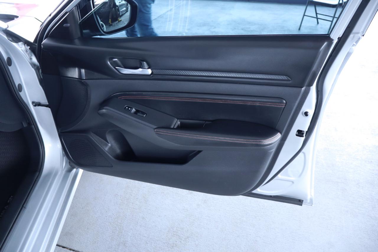 Nissan Altima 2.5 SR Sedan 2021