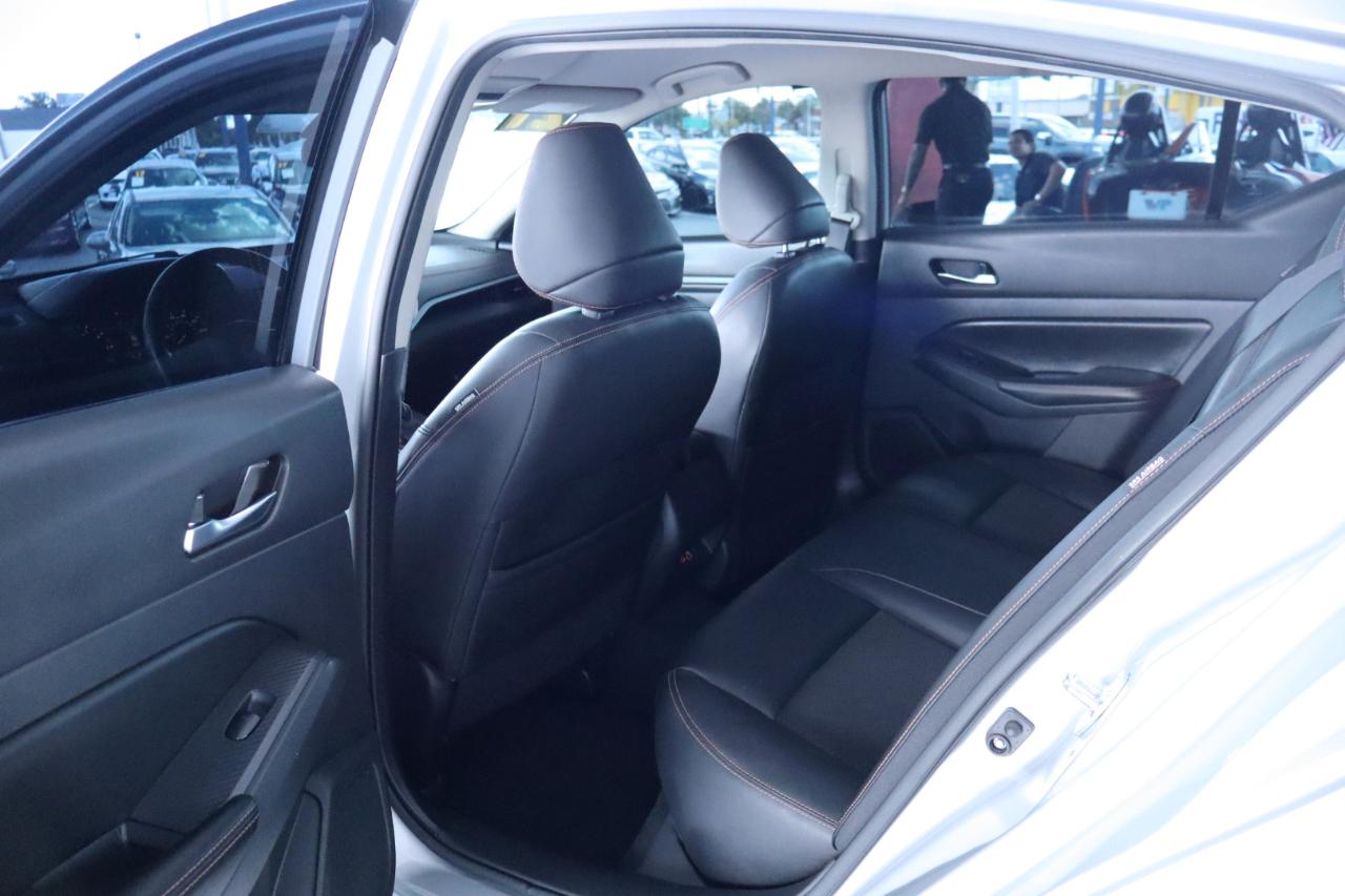 Nissan Altima 2.5 SR Sedan 2021