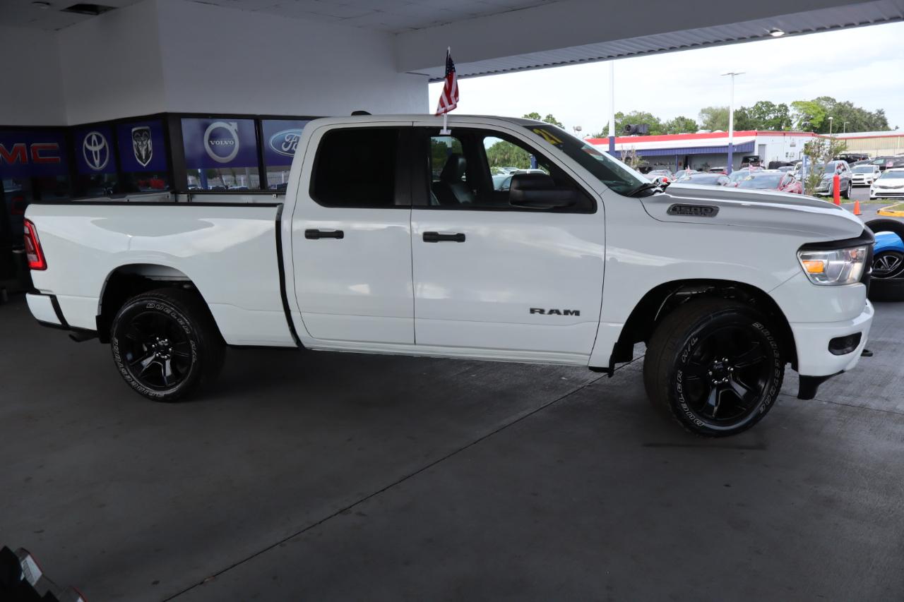 RAM 1500 Tradesman 4x4 Quad Cab 6'4" Box 2021