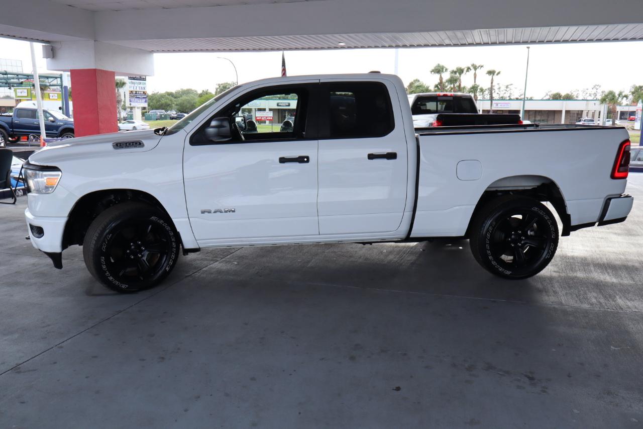 RAM 1500 Tradesman 4x4 Quad Cab 6'4" Box 2021