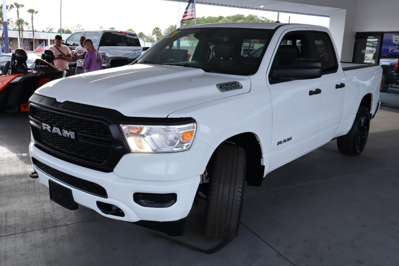 RAM 1500 Tradesman 4x4 Quad Cab 6'4" Box 2021