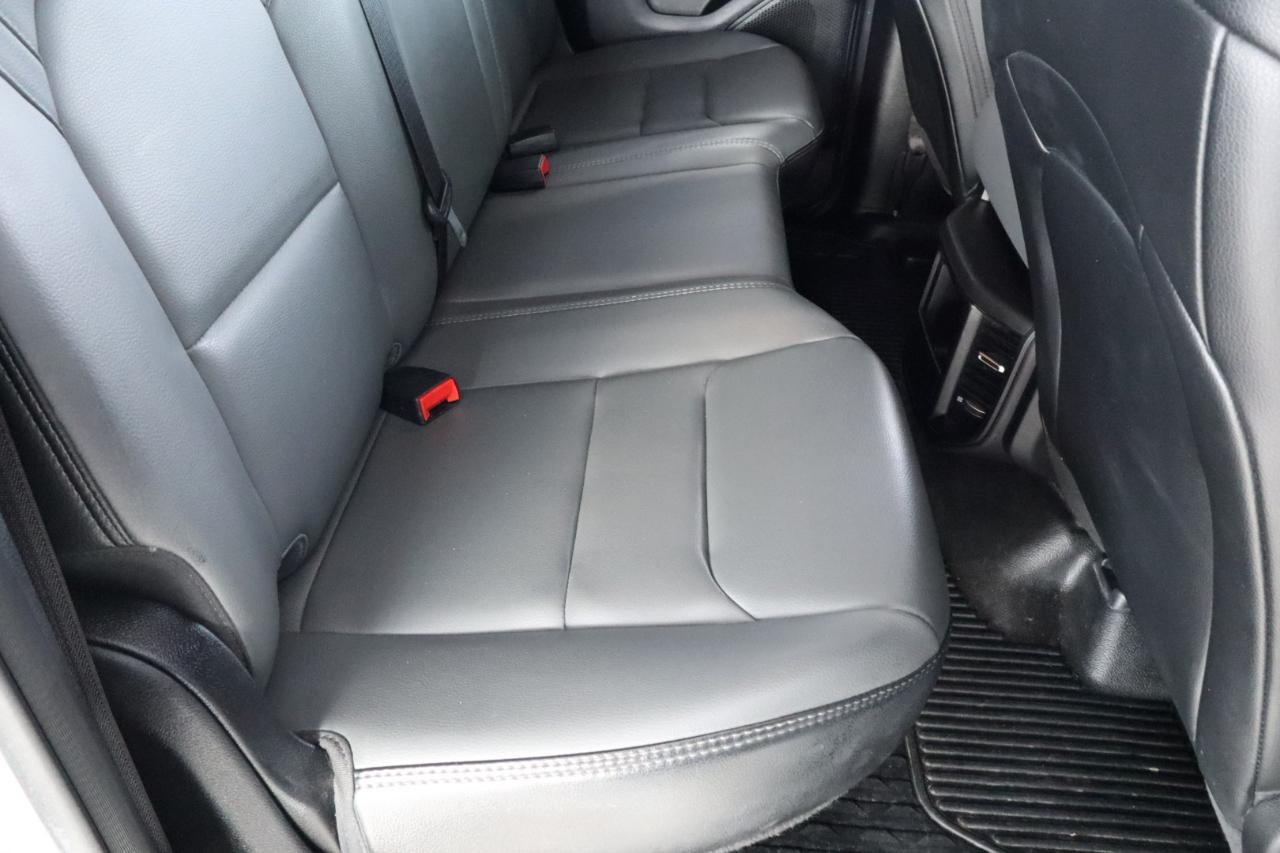 RAM 1500 Tradesman 4x4 Quad Cab 6'4" Box 2021