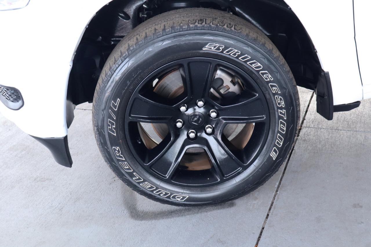 RAM 1500 Tradesman 4x4 Quad Cab 6'4" Box 2021