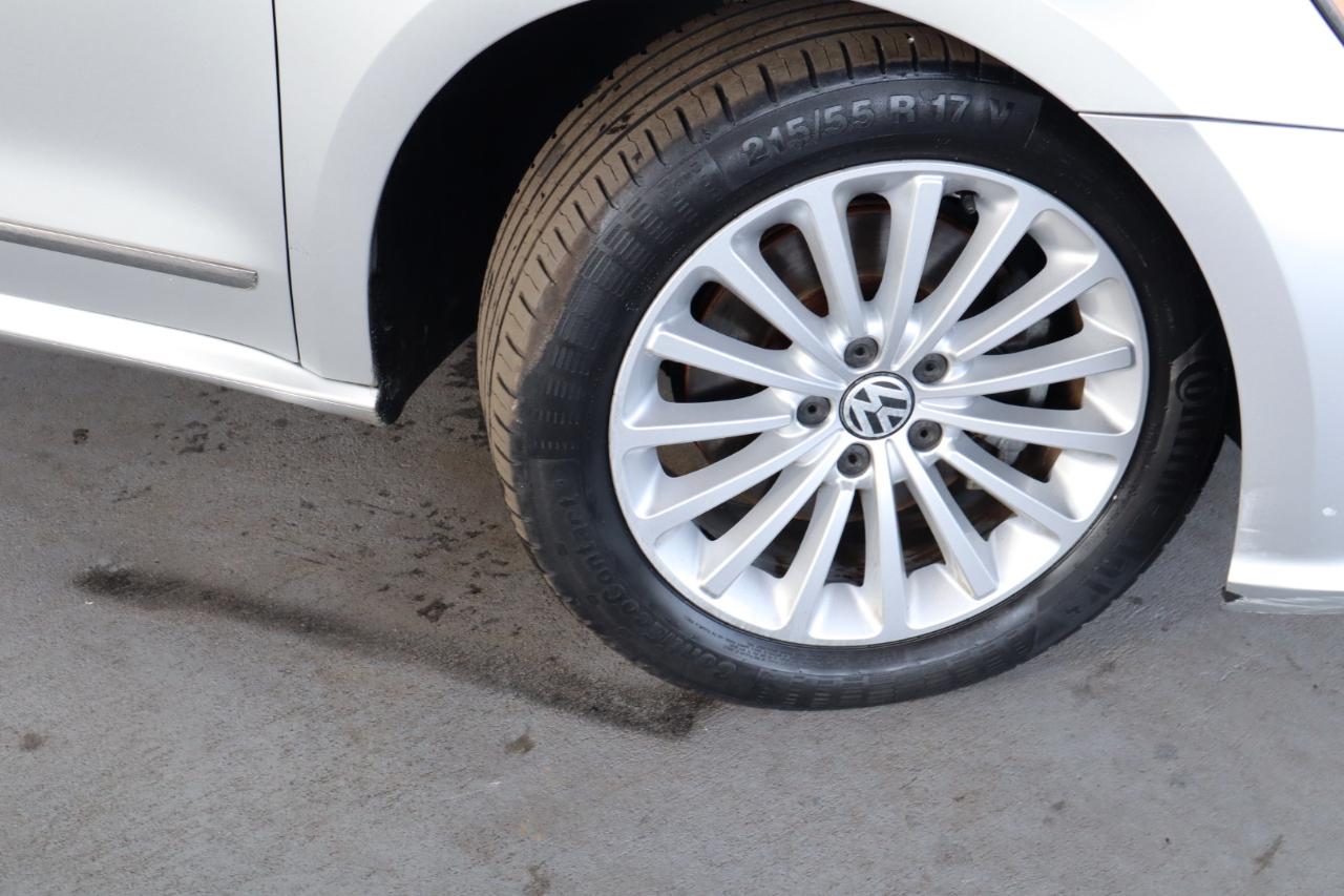 Volkswagen Passat 1.8T SE Auto 2017