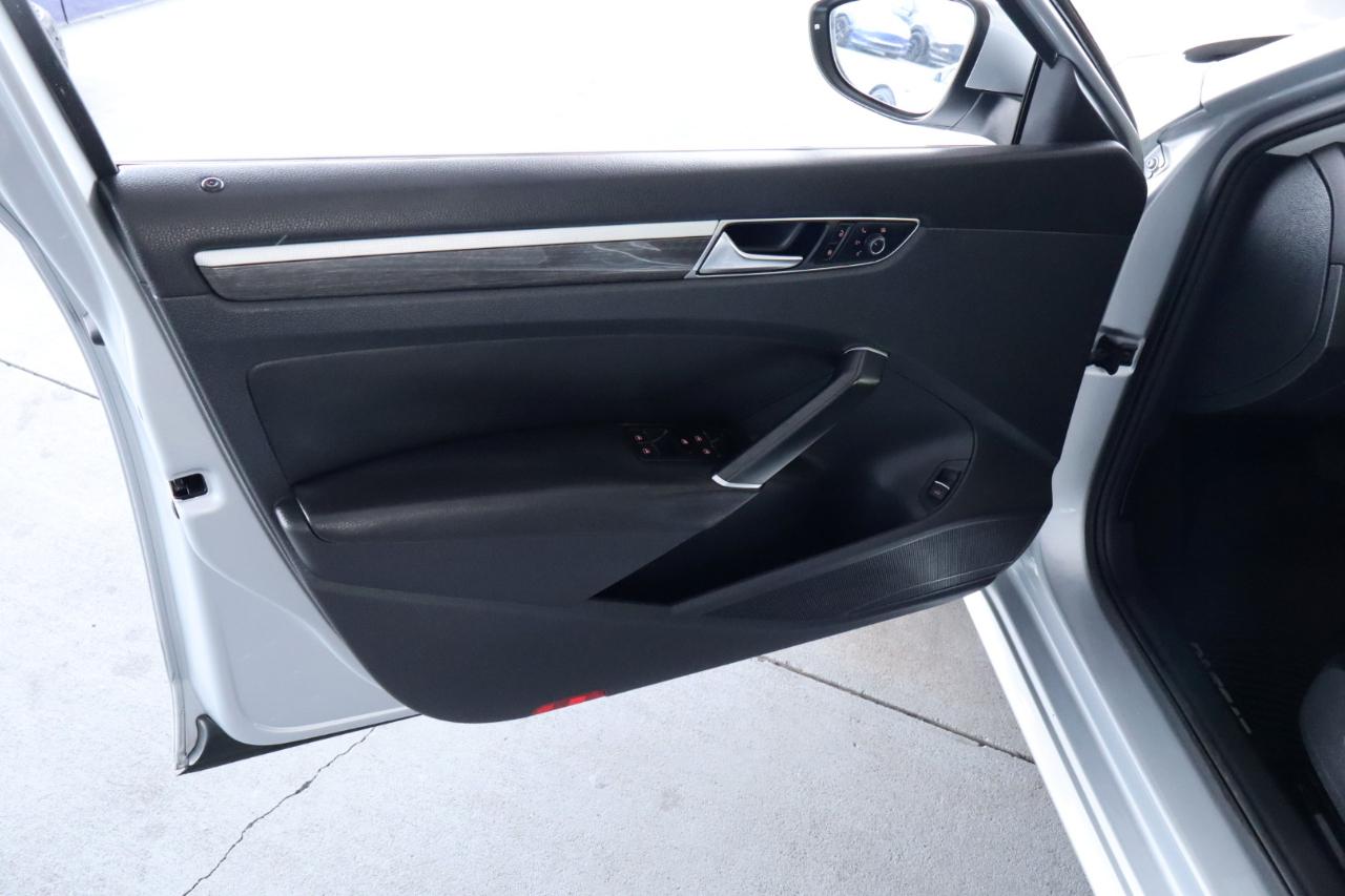 Volkswagen Passat 1.8T SE Auto 2017