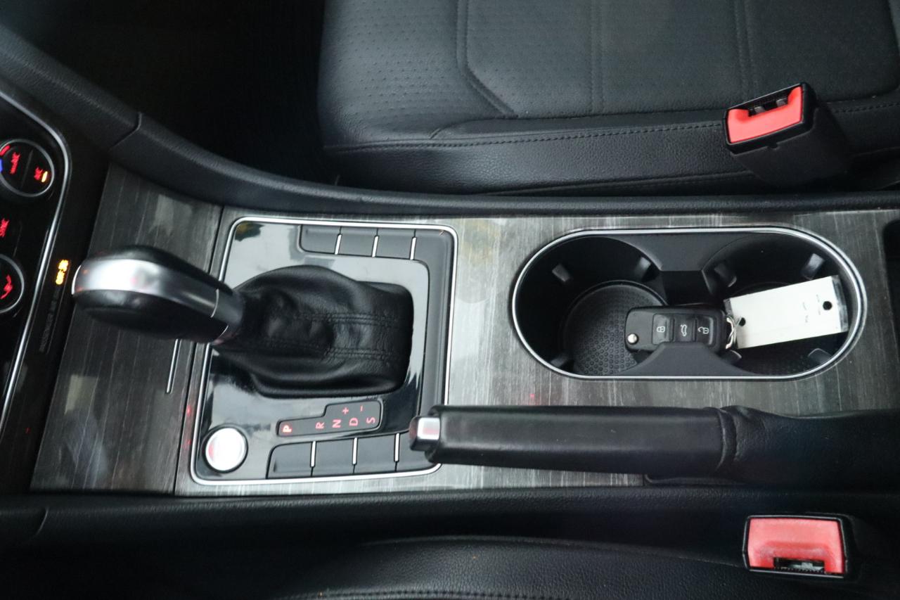 Volkswagen Passat 1.8T SE Auto 2017