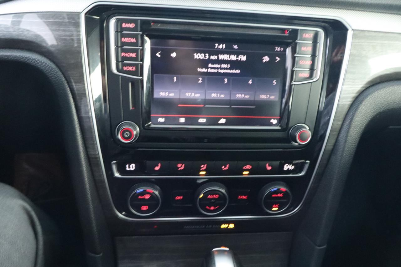 Volkswagen Passat 1.8T SE Auto 2017