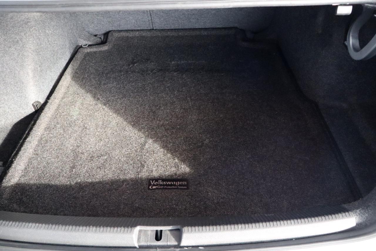 Volkswagen Passat 1.8T SE Auto 2017